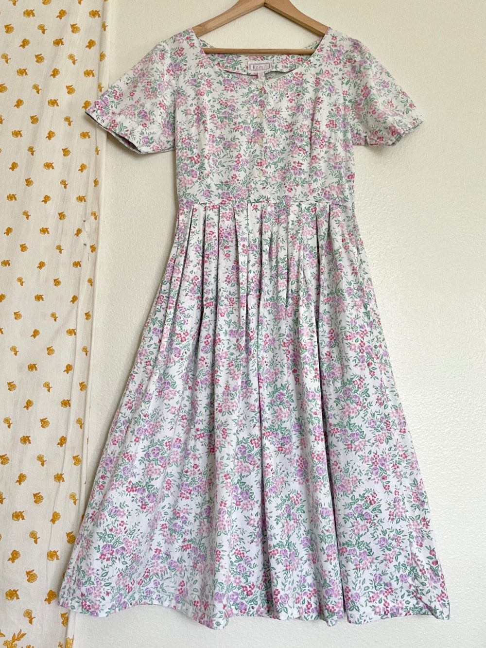 Vintage Komil Cotton Floral Prairie Dress Small Pockets